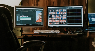 Có nên sử dụng cùng lúc 2 màn hình máy tính