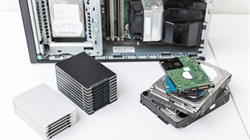 Nâng cấp RAM hay SSD trước để máy chạy nhanh hơn