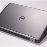 Dell Latitude E5570 - Intel thế hệ 6 / RAM 8GB / SSD 256GB / 15.6 Inch FHD IPS 