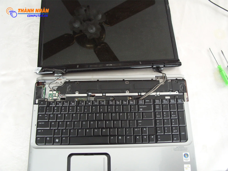 Đơn Vị Thay Màn Hình Laptop Uy Tín Ở HCM